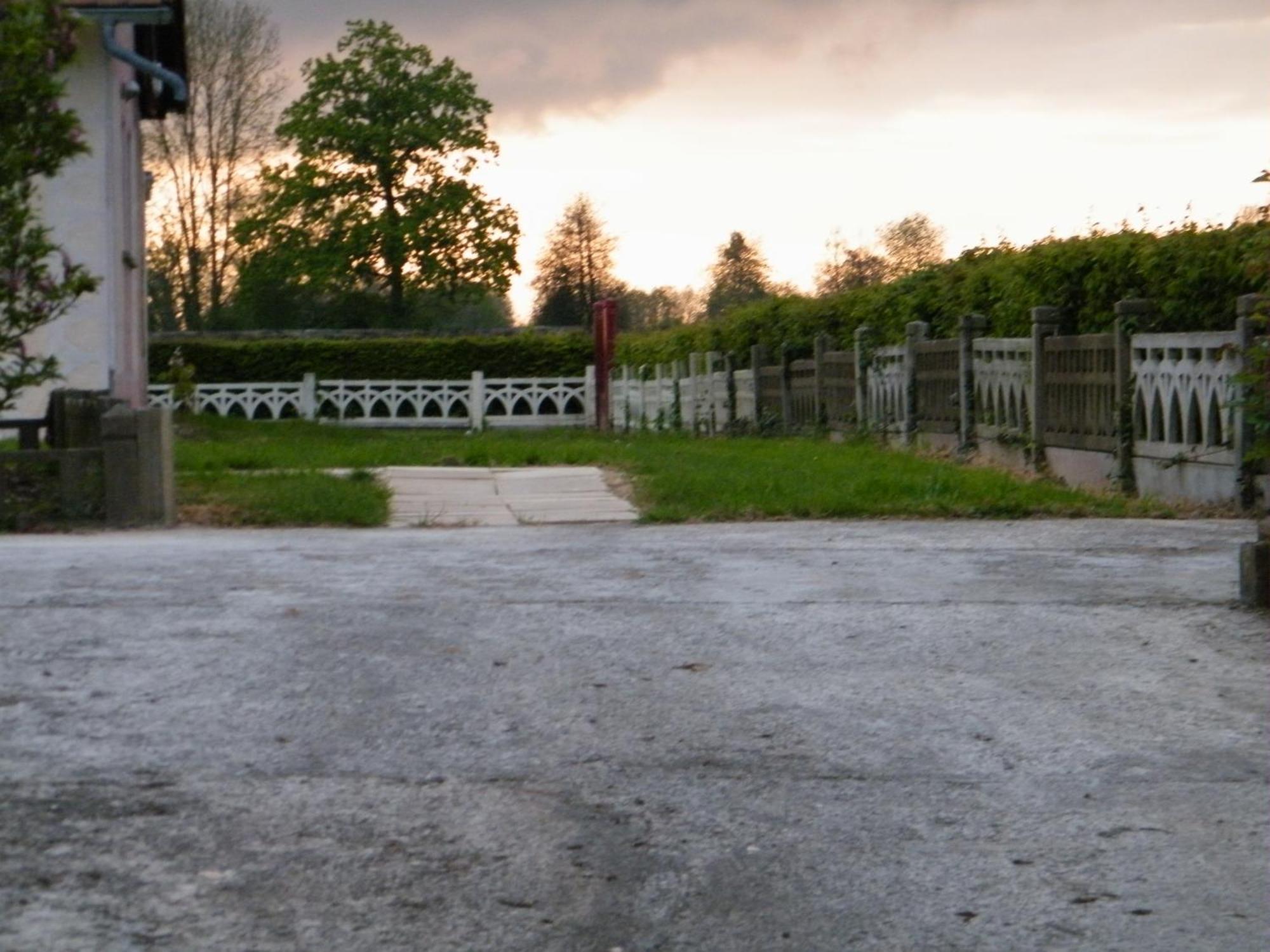 L'Arra De La Roseraie Bonnebosq Extérieur photo